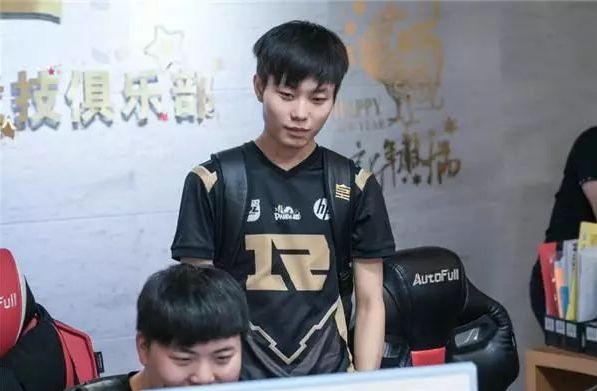 界的竞争愈 界的竞争愈