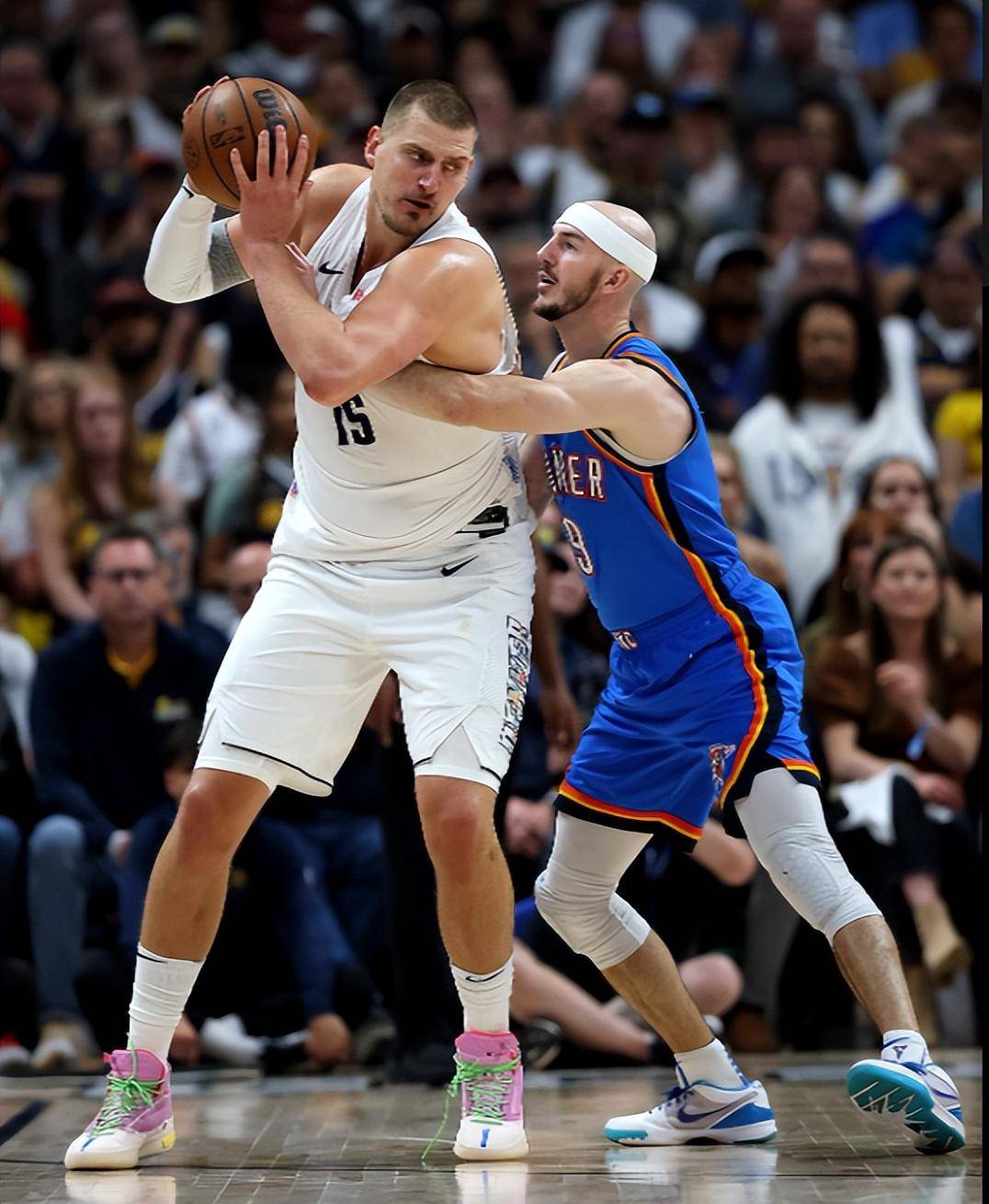 不仅再现了 不仅再现了