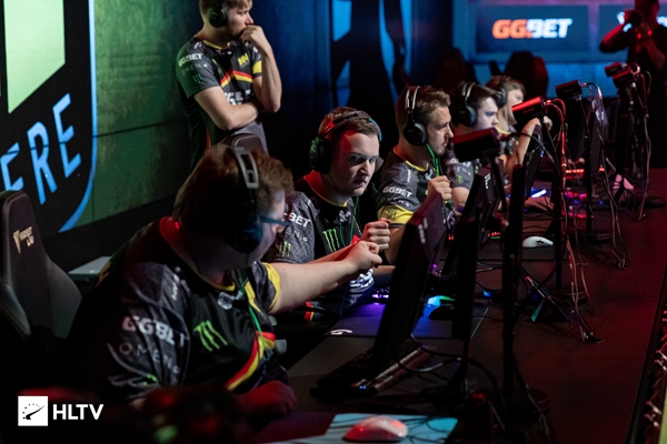 更激烈的西 更激烈的西